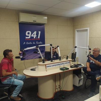 Campo Abeto FM estÃ¡ com programaÃ§Ã£o especial dos 33 anos